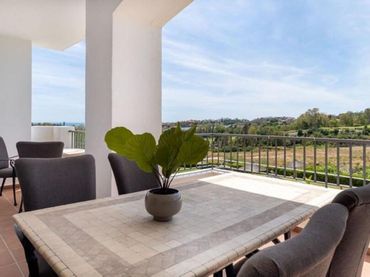 Apartament amb piscina de lloguer a Benahavís pueblo