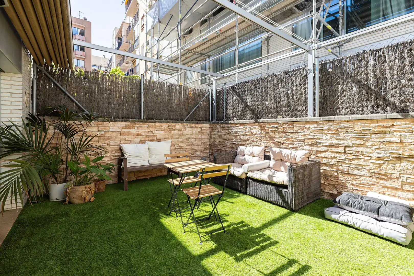Terrace of Houses for sale in Sant Martí