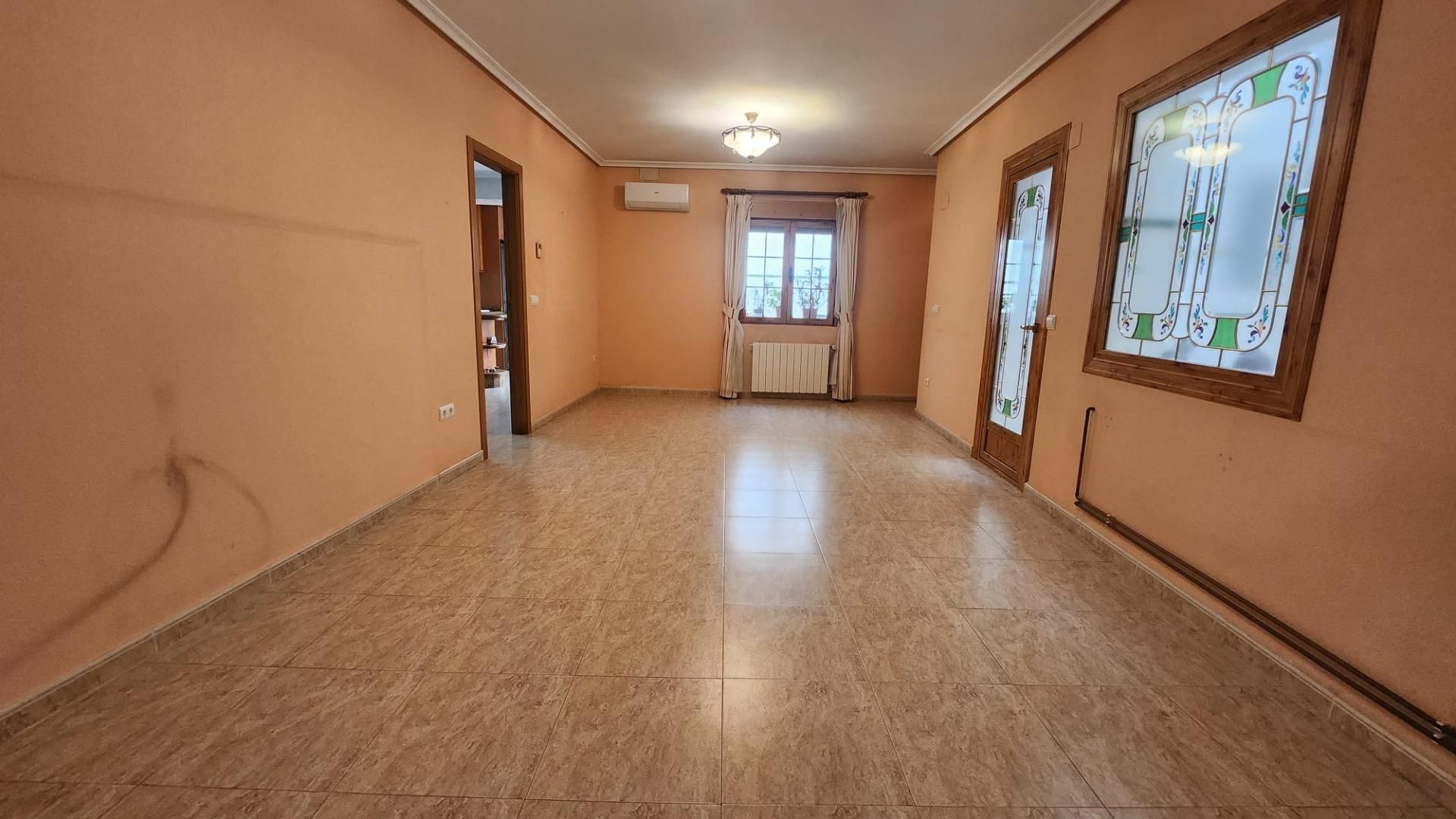 House or chalet for sale in Monóvar  / Monòver  with Air Conditioner and Heating