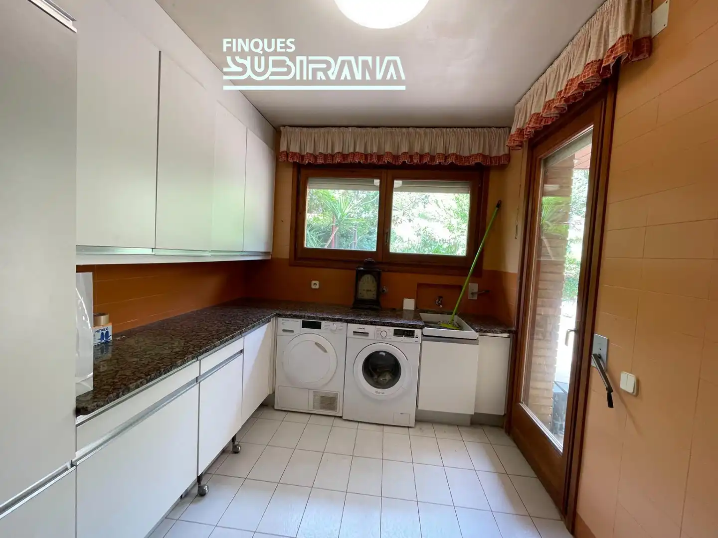 Cuina de Casa o xalet en venda en Capellades amb Aire condicionat, Calefacció i Jardí privat