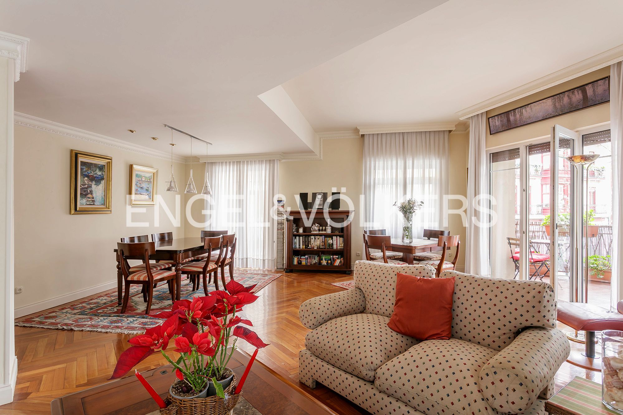 Living room of Apartment for sale in Bilbao   with Heating, Parquet flooring and Terrace
