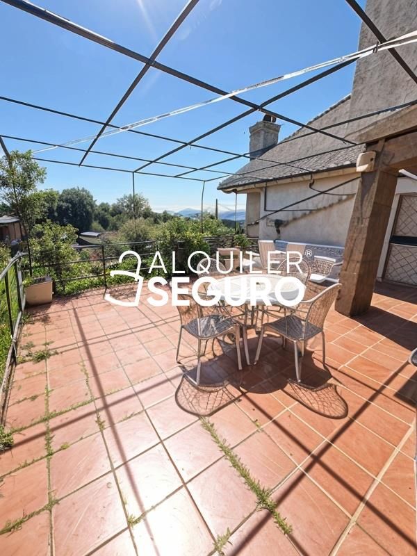 Terrassa de Casa o xalet de lloguer en Torrejón del Rey amb Calefacció, Terrassa i Moblat