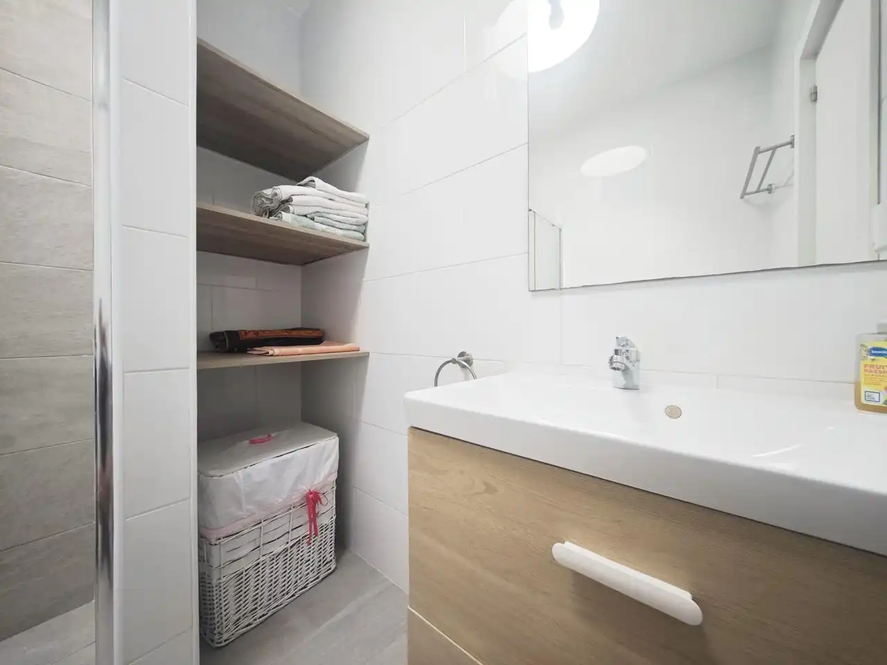 Badezimmer von Erdgeschoss zur Miete in Mogán mit Terrasse, Möbliert und Internet