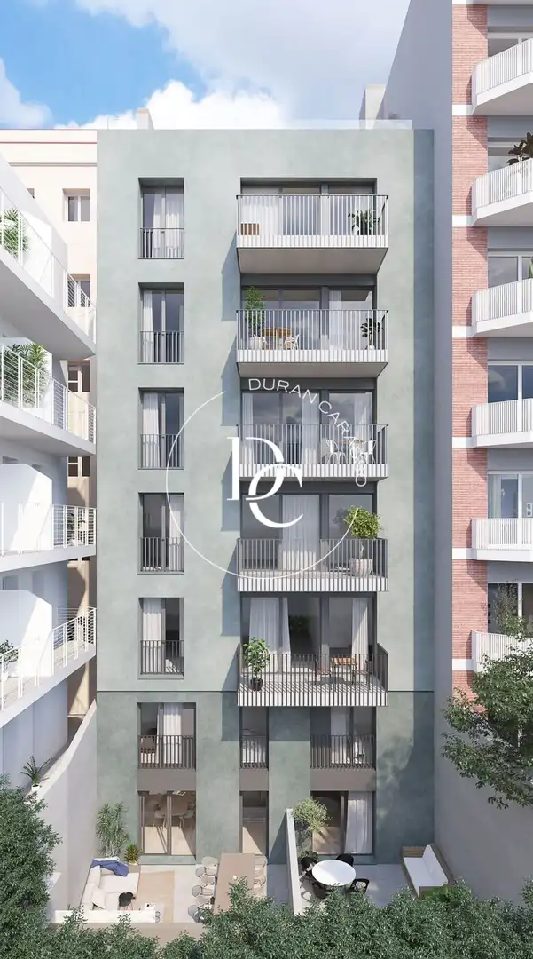 Außenansicht von Maisonette zum Verkauf in Barcelona mit Heizung, Abstellraum und Balkon