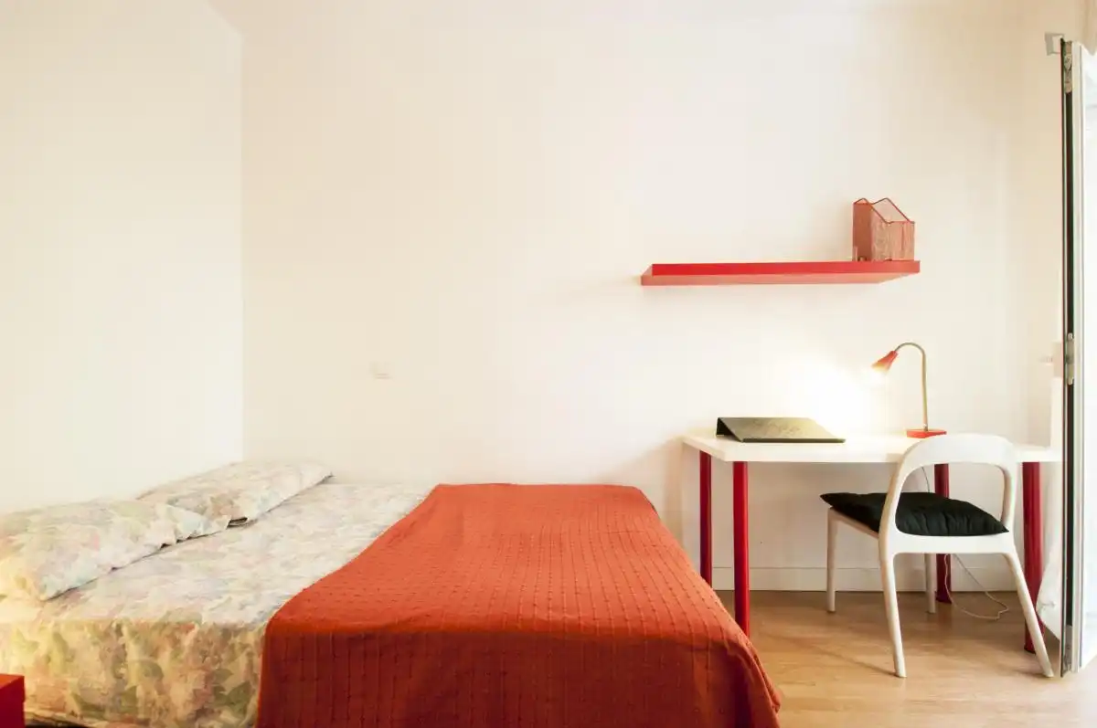Room in Embajadores - Lavapiés