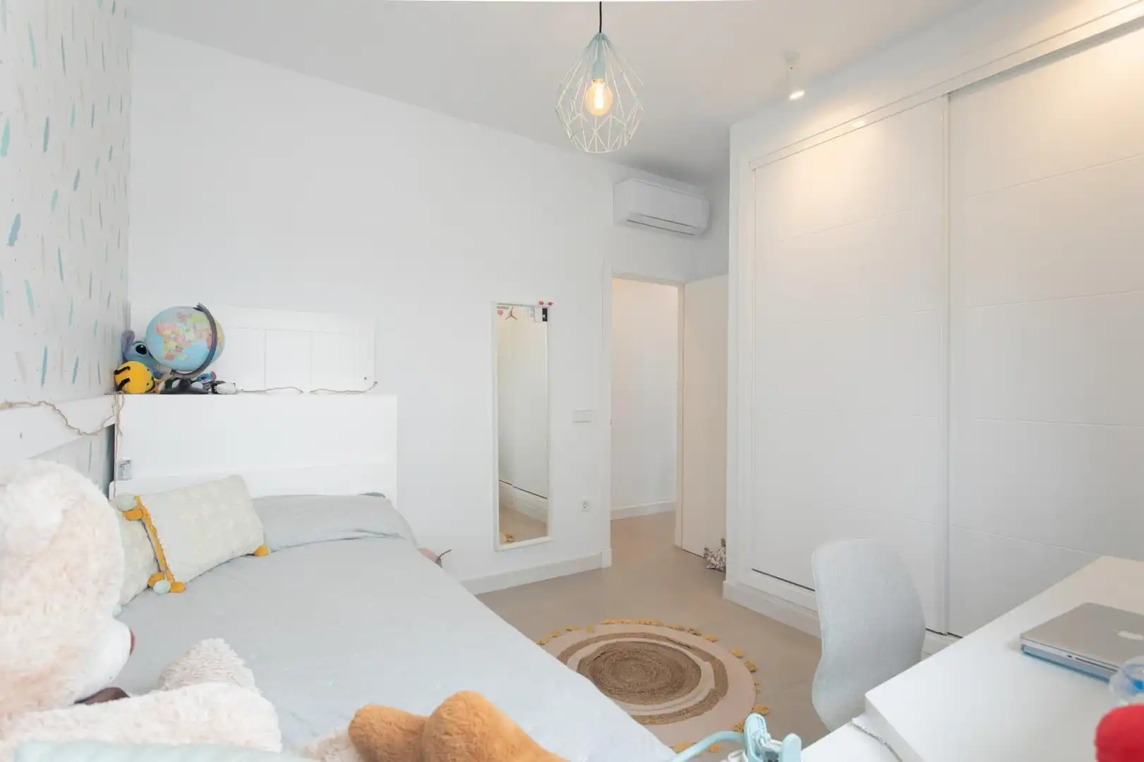 Dormitori de Casa o xalet en venda en Chiclana de la Frontera amb Jardí privat, Terrassa i Piscina