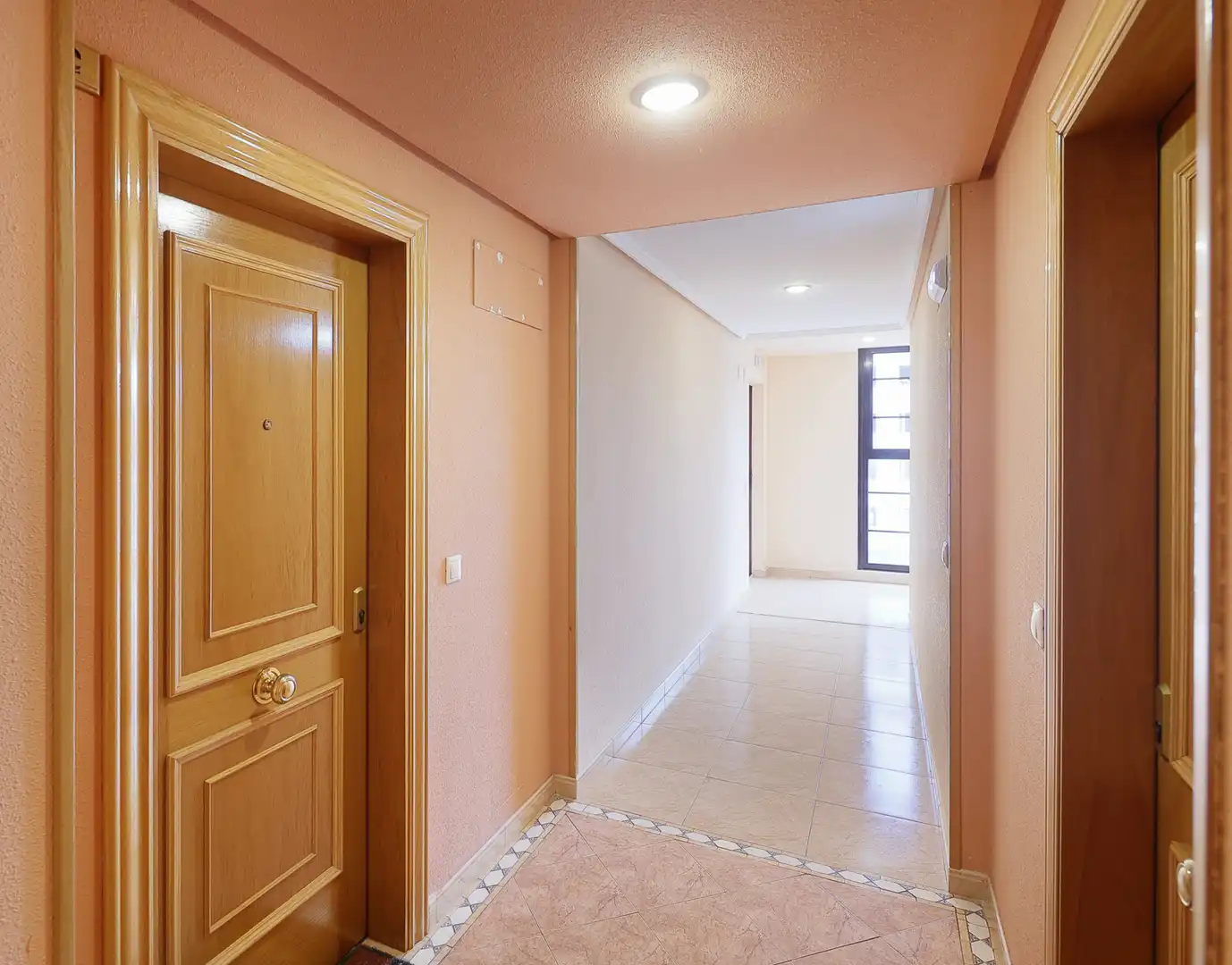 Piso de alquiler en Gijón  con Calefacción, Terraza y Trastero