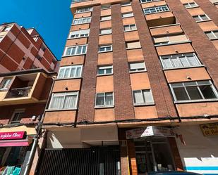 Exterior view of Flat for sale in Valladolid Capital  with Balcony