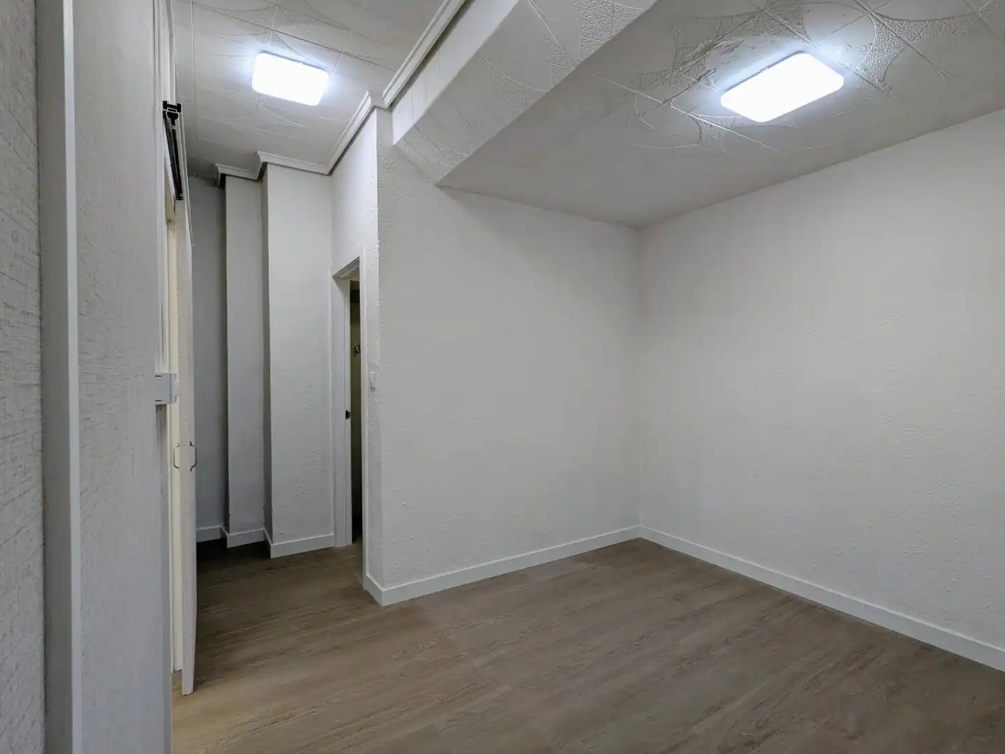 Commercial properties for rent in Valencia  with Air Conditioner