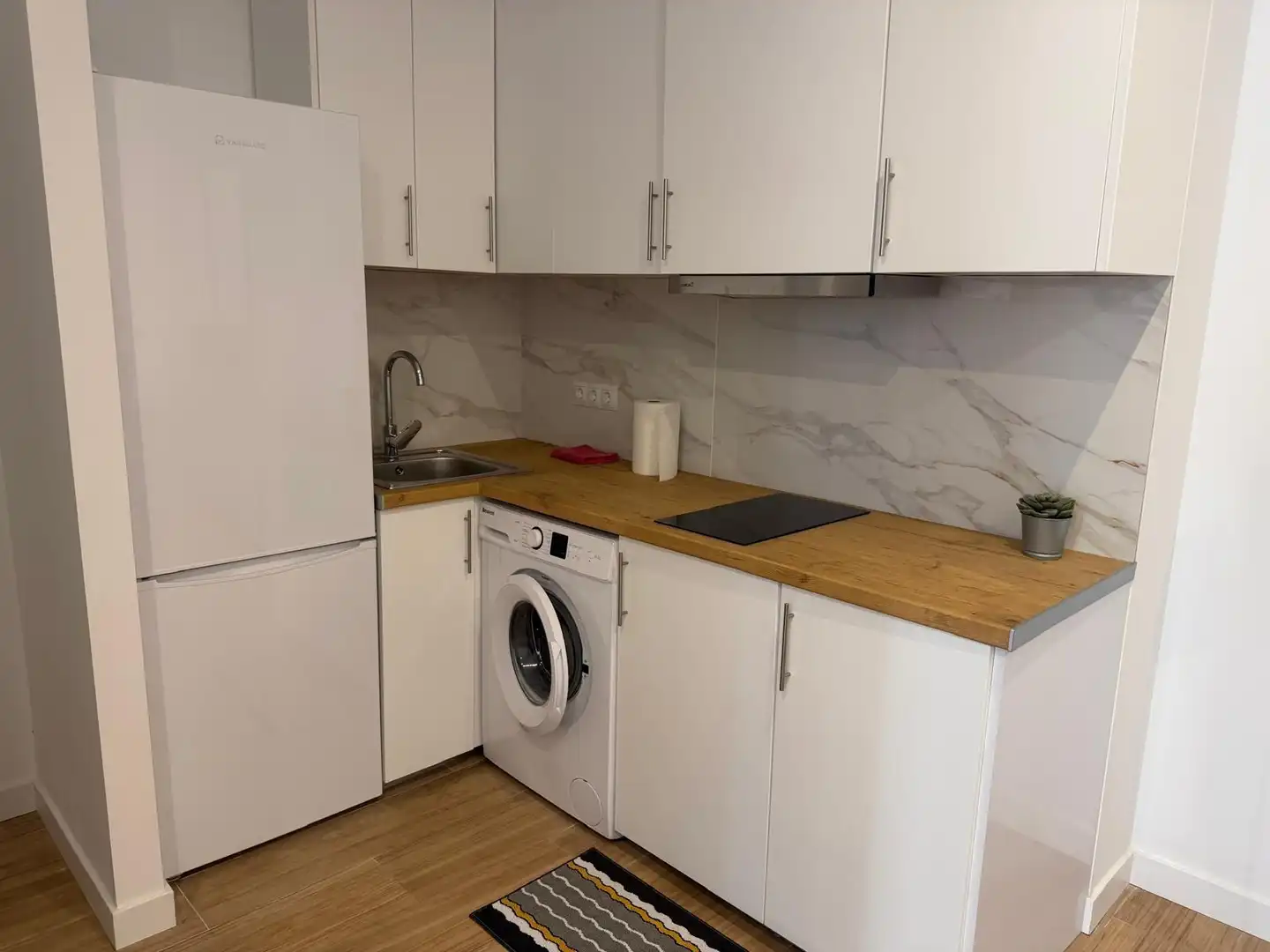 Cocina de Estudio de alquiler en Torremolinos con Aire acondicionado, Calefacción y Amueblado