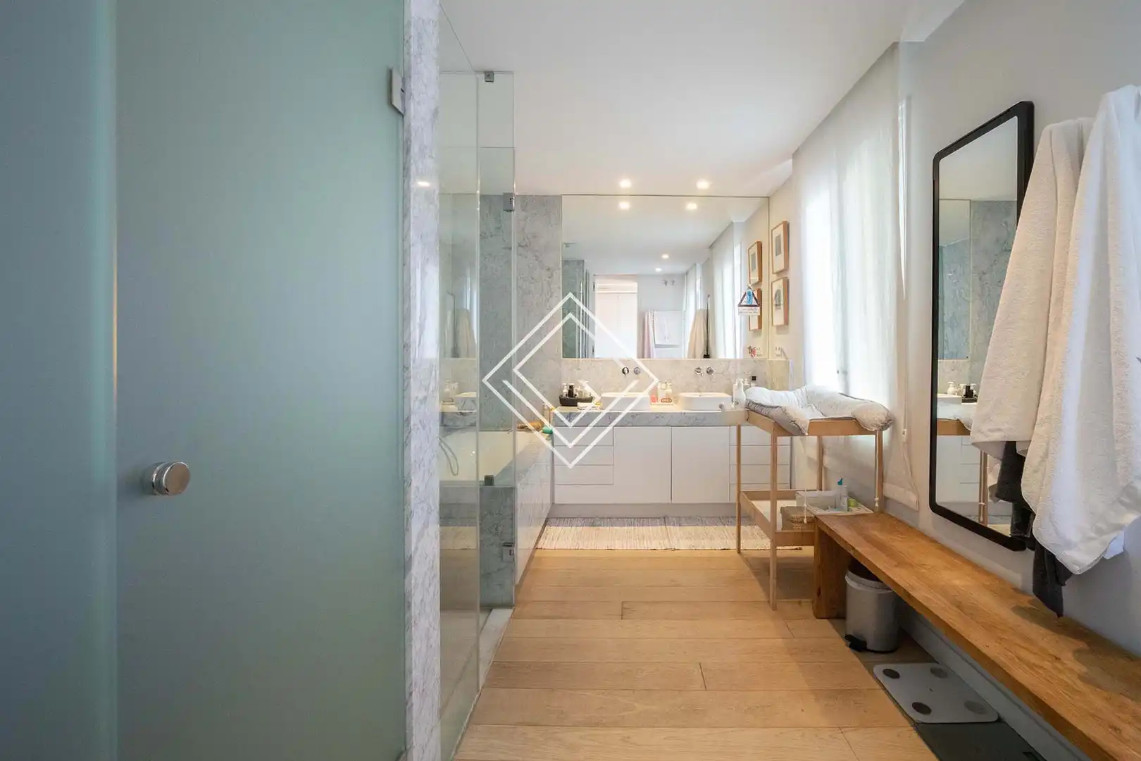 Bathroom of Detached homes for rent in Madrid  with Air Conditioner, Heating and Terrace