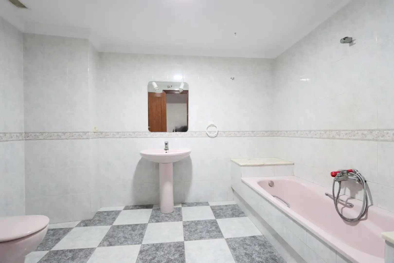 Bathroom of Flat for rent in Benaguasil  with Balcony