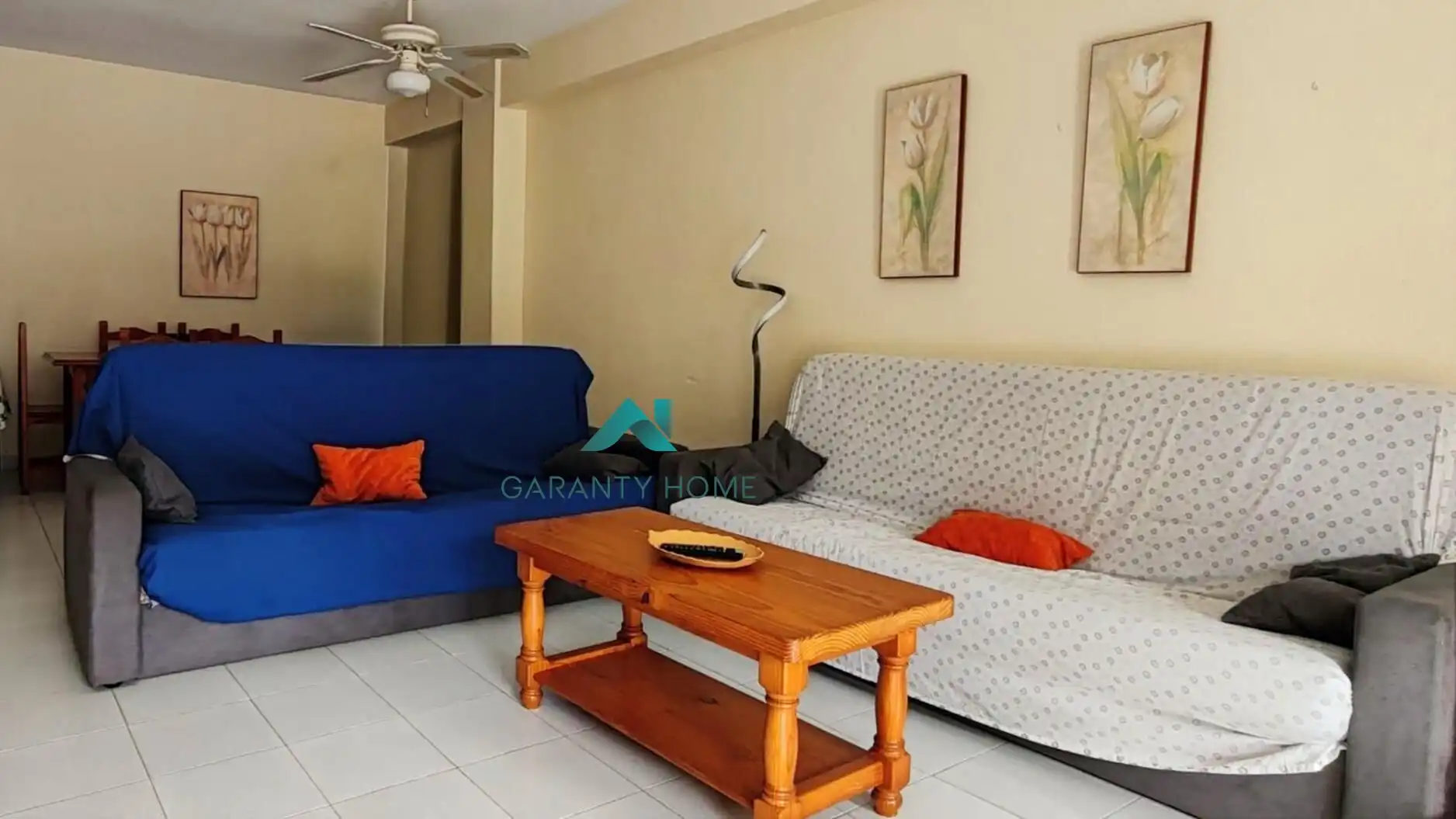 Sala de estar de Planta baja en venta en La Manga del Mar Menor con Jardín privado, Amueblado y Balcón