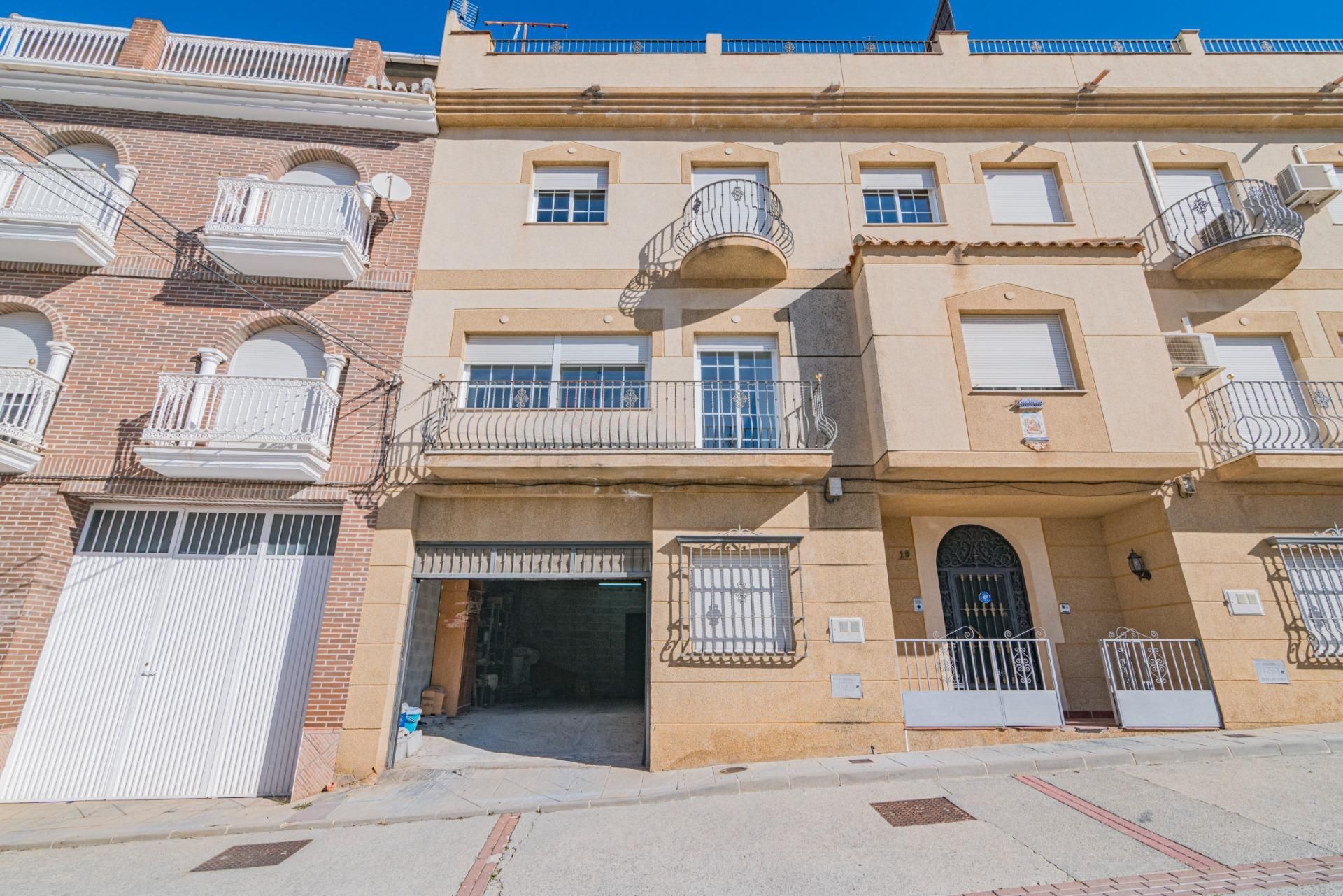 Vista exterior de Casa o xalet en venda en Quéntar amb Aire condicionat, Calefacció i Terrassa
