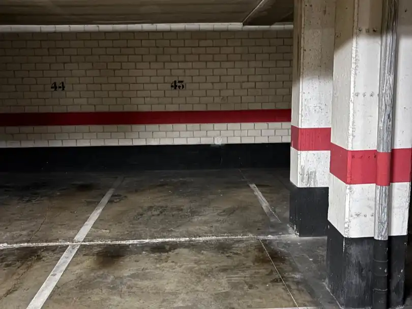 Parkplatz von Garage zum Verkauf in León Capital 