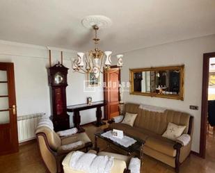 Living room of Flat for sale in  Madrid Capital  with Heating and Parquet flooring