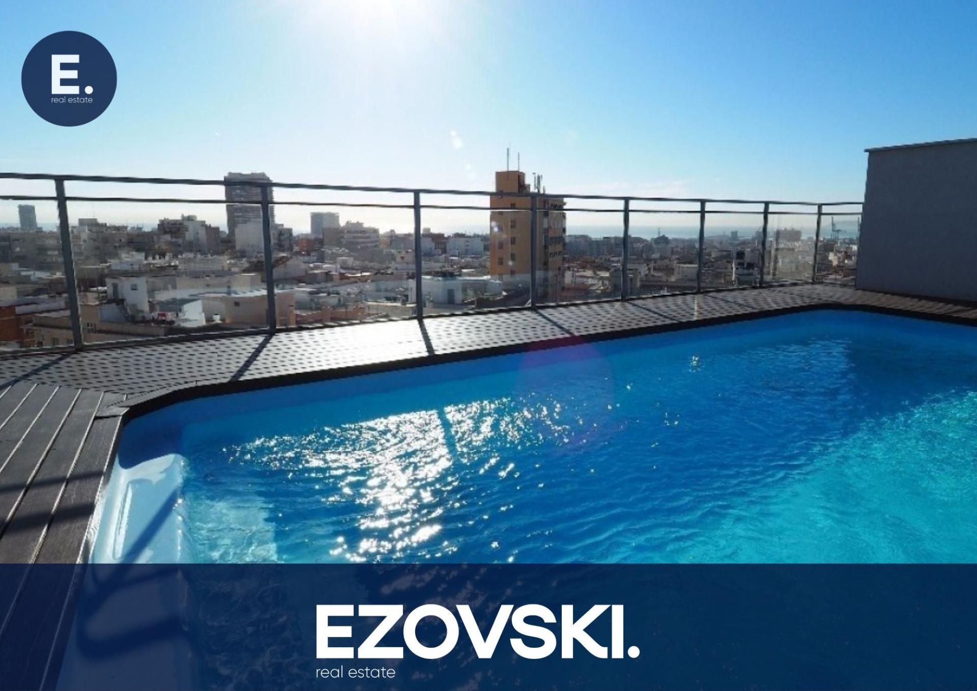 Piscina de Àtic de lloguer en Alicante / Alacant amb Aire condicionat, Terrassa i Piscina comunitària