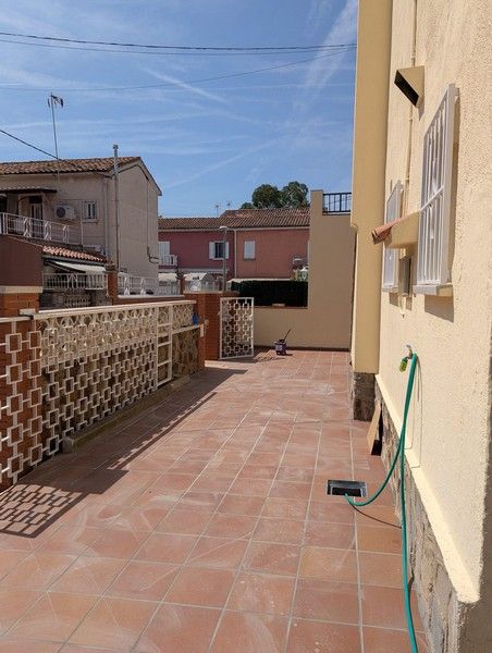 Terrace of House or chalet to rent in Sabadell  with Air Conditioner, Heating and Parquet flooring
