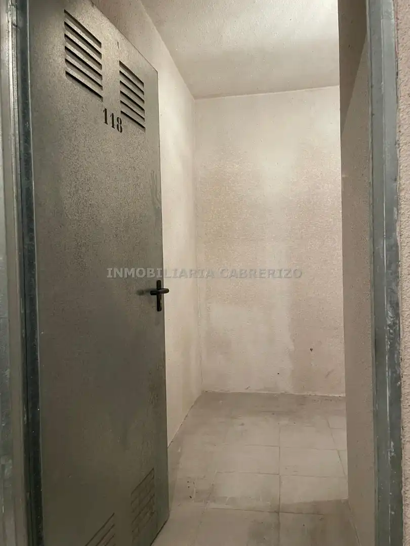 Apartament de lloguer en  Logroño amb Calefacció, Parquet i Terrassa