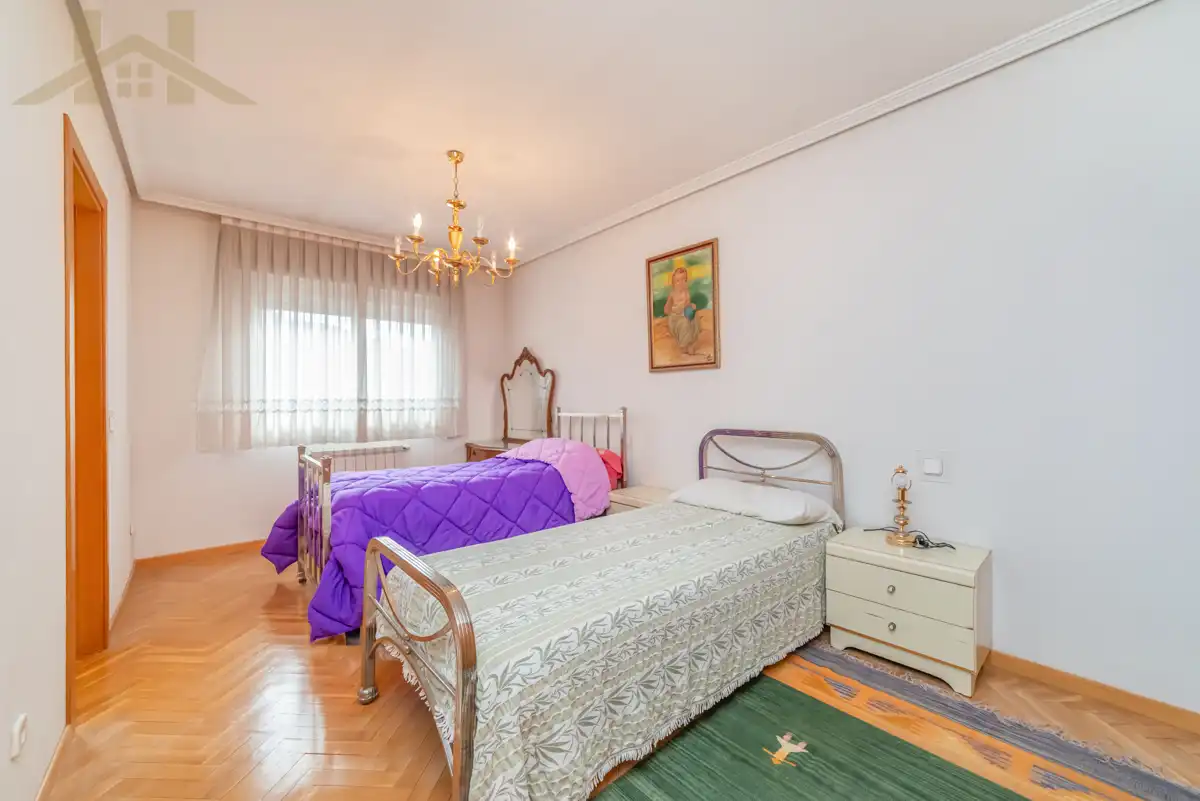 Dormitori de Casa adosada en venda en Villaviciosa de Odón amb Calefacció i Moblat