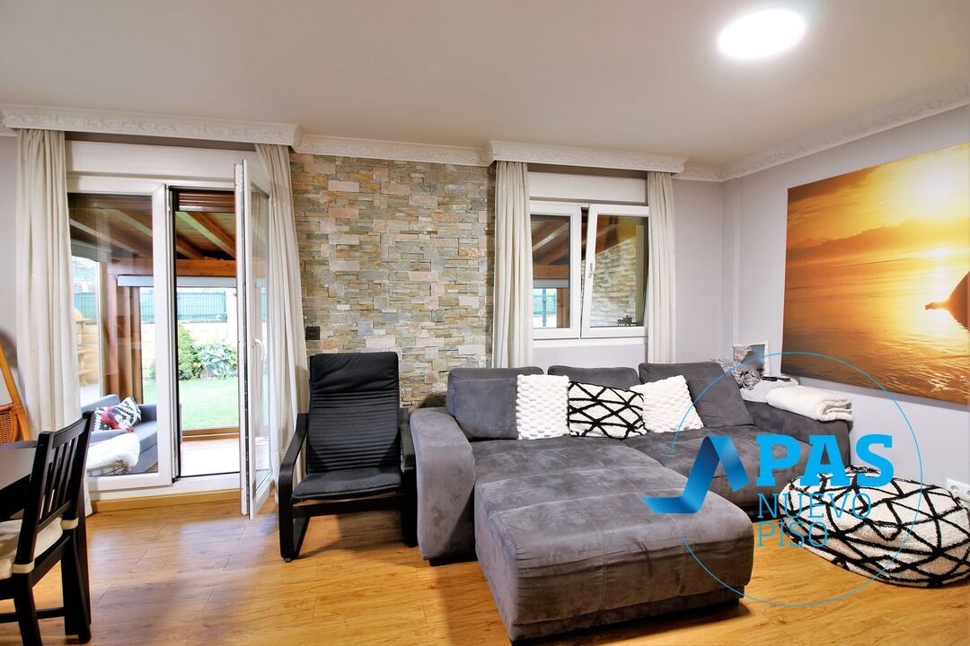 Living room of Houses for sale in Penagos  with Heating, Private garden and Terrace