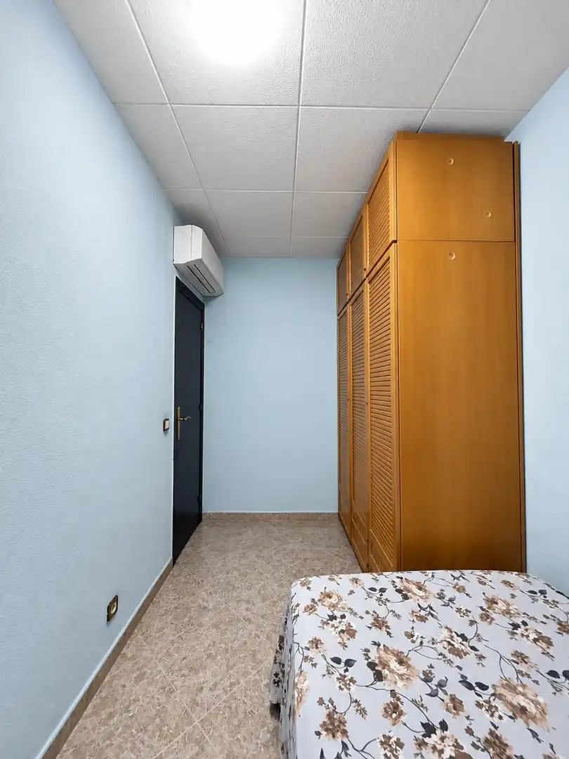 Piso en venta en Badalona con Calefacción, Horno y Balcón