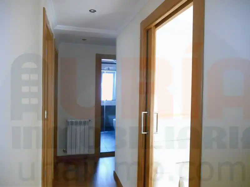 Pis en venda en Oviedo  amb Calefacció, Forn i Microones