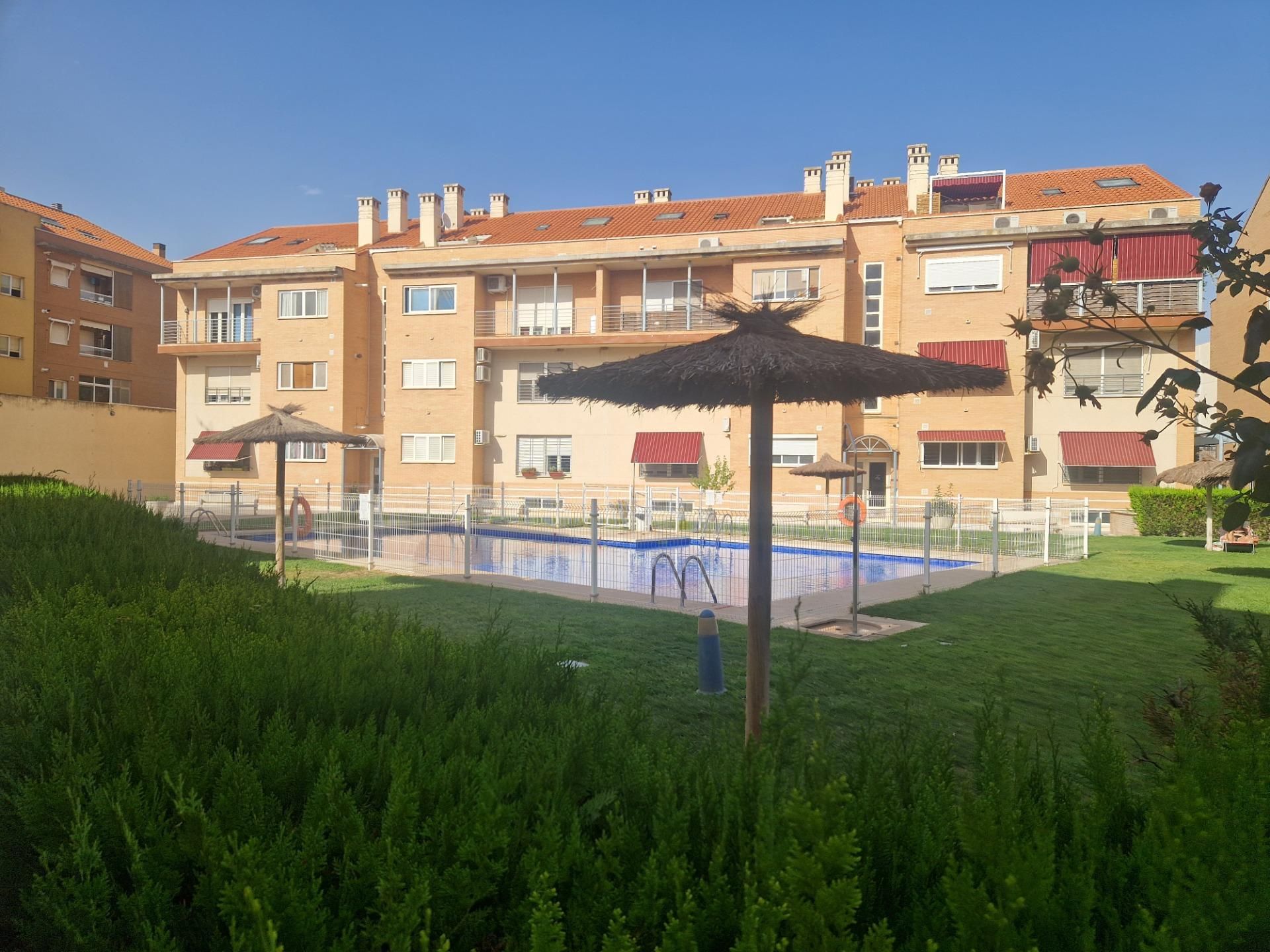 Piscina de Pis en venda en Ciudad Real Capital amb Jardí privat i Terrassa