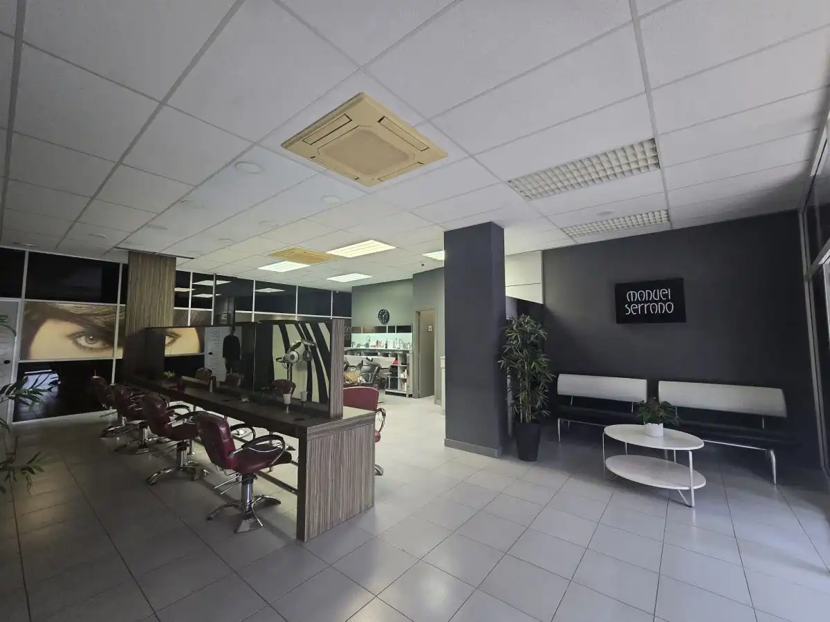 Local en venta en Granollers con Aire acondicionado