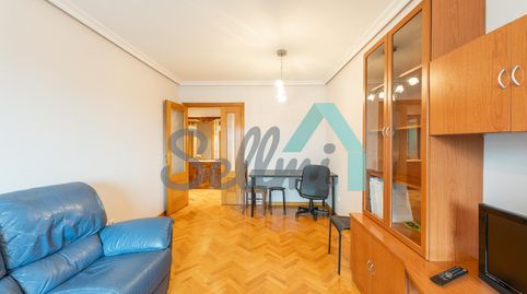 Foto 5 de Piso de alquiler en Roma, HUCA - La Cadellada, Oviedo