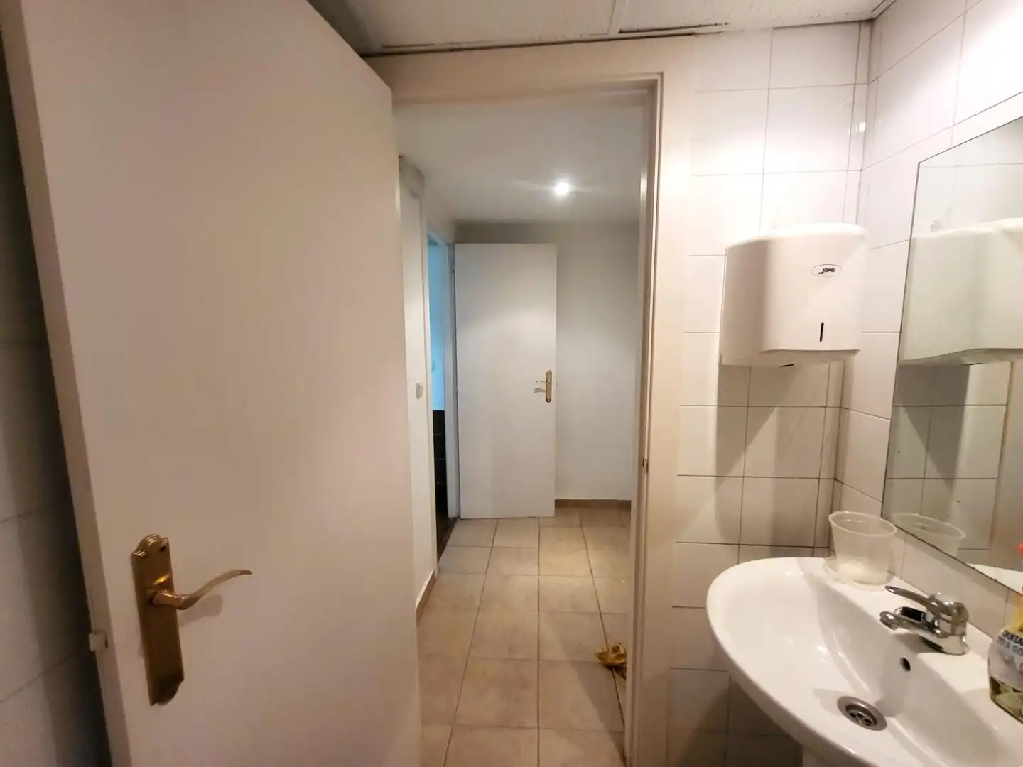 Badezimmer von Geschaftsraum zur Miete in León Capital  mit Klimaanlage