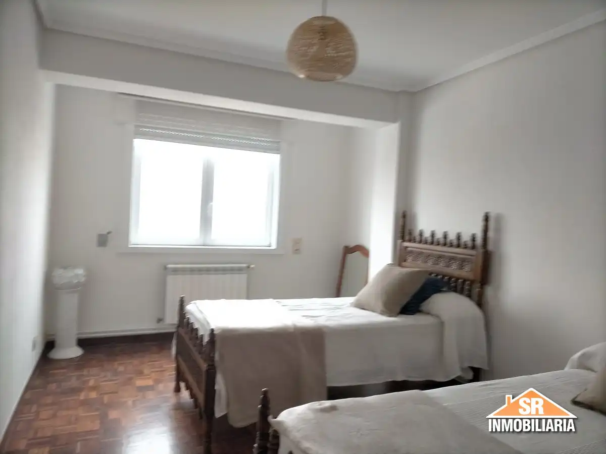 Habitación de Piso de alquiler en A Coruña Capital  con Calefacción, Amueblado y Horno