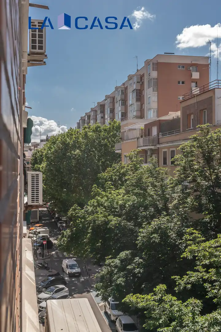 Außenansicht von Wohnung zum Verkauf in Madrid mit Heizung und Terrasse