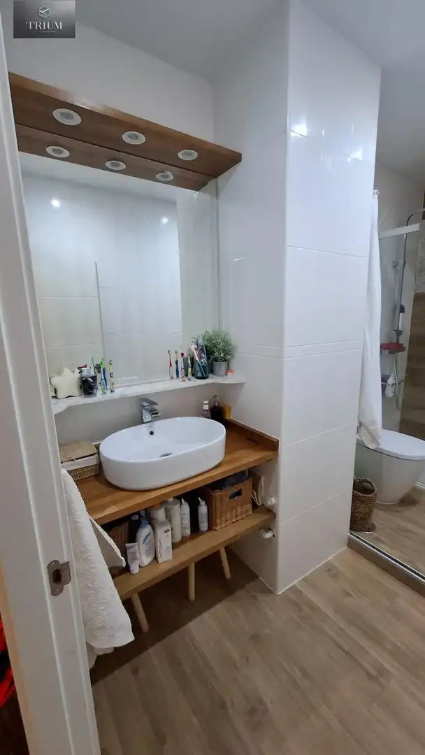 Badezimmer von Wohnung zur Miete in Granada mit Klimaanlage, Heizung und Möbliert