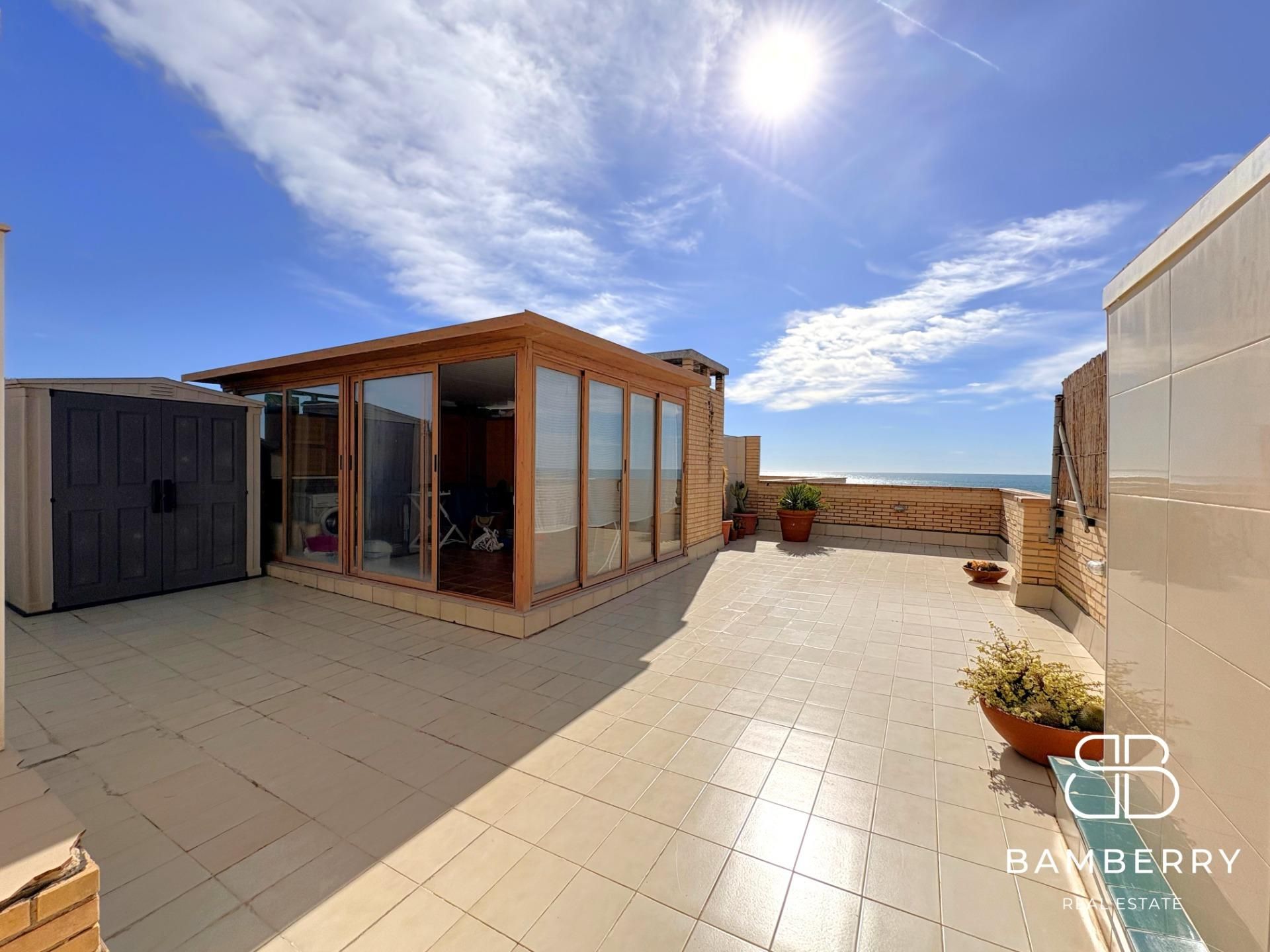 Terraza de Ático en venta en Castelldefels con Calefacción, Jardín privado y Parquet