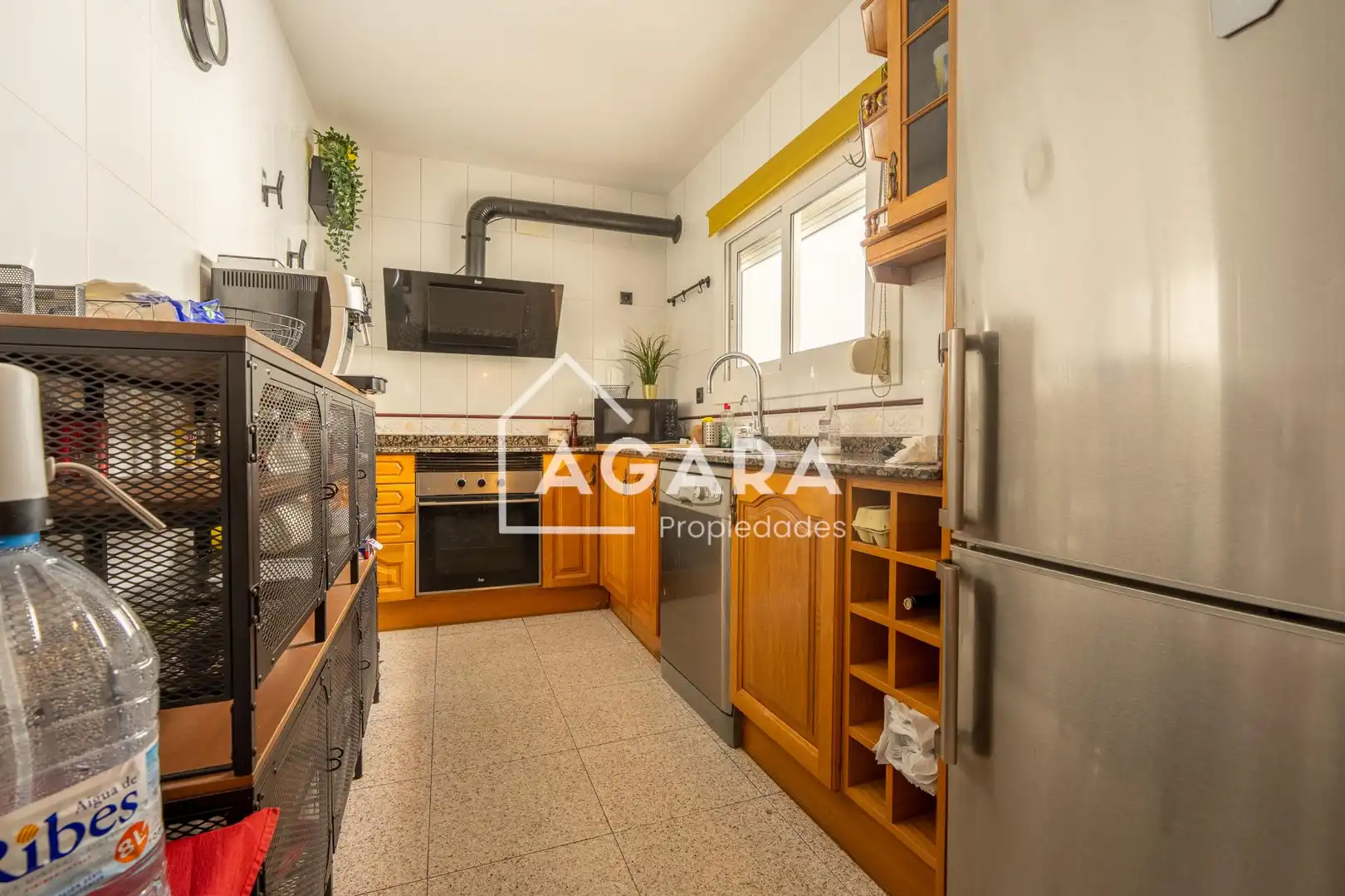 Cuina de Pis en venda en Cornellà de Llobregat amb Calefacció