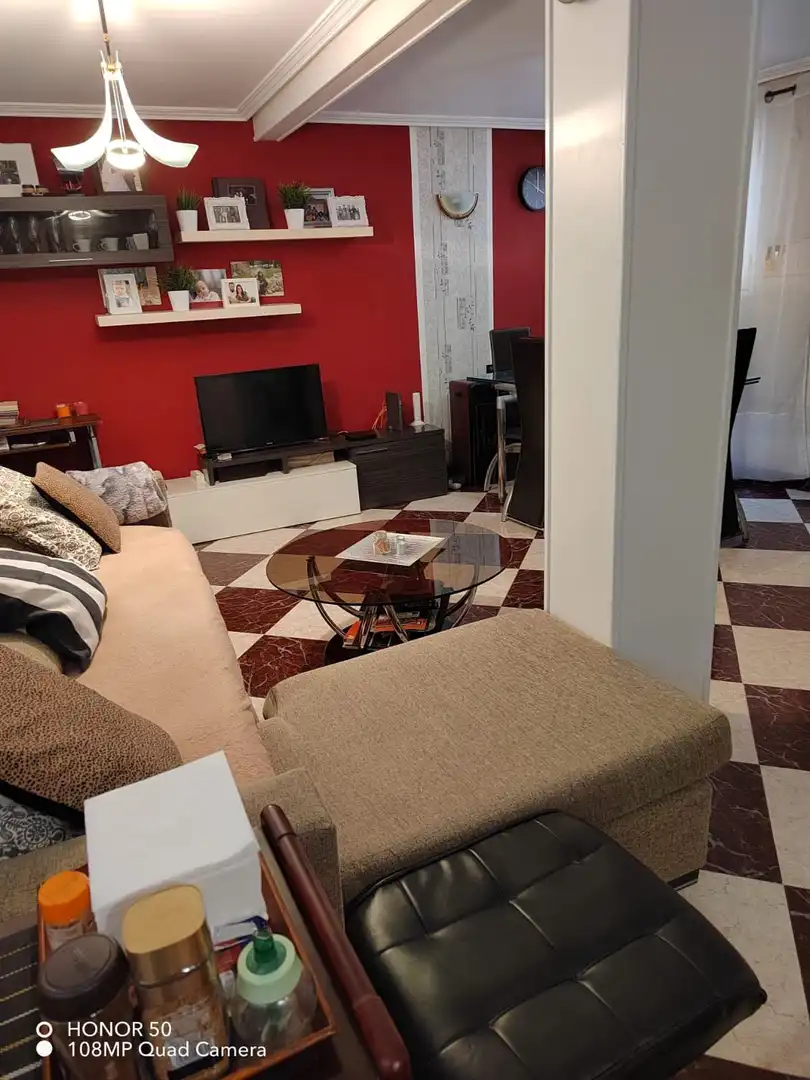 Sala d'estar de Casa adosada en venda en Cardeñajimeno amb Calefacció, Parquet i Traster