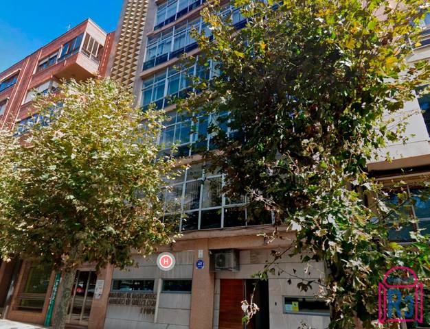 Oficina en Venta en Facultad de Veterinaria en San Claudio - La Chantría