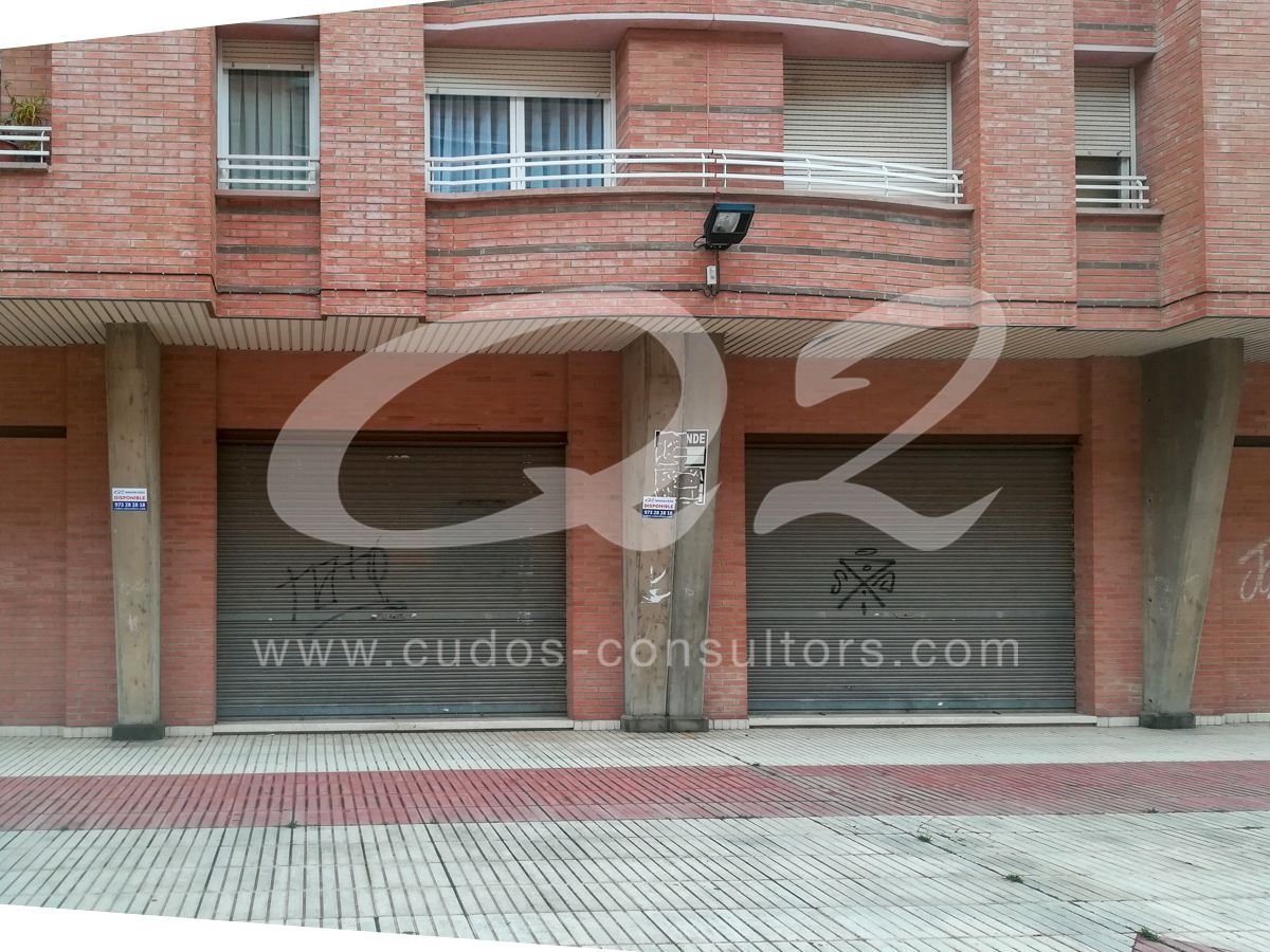Vista exterior de Local de alquiler en  Lleida Capital con Aire acondicionado