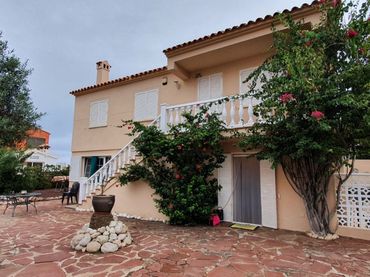 Villa mit Garten zur Miete in El Marenyet