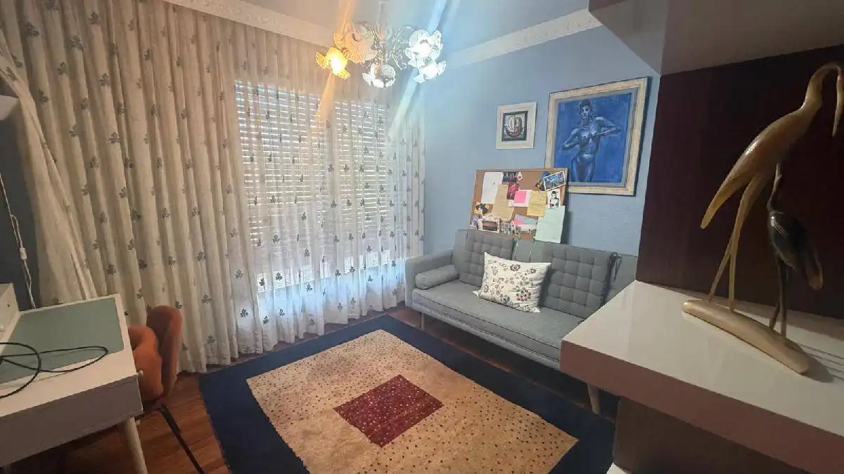 Sala d'estar de Casa o xalet en venda en Mungia amb Calefacció, Jardí privat i Terrassa