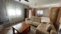 Sala d'estar de Casa o xalet en venda en Hontoria de la Cantera amb Calefacció, Jardí privat i Parquet