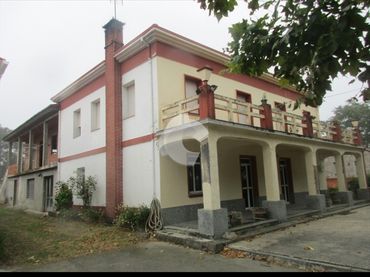 Haus zum Verkauf in Entrimo
