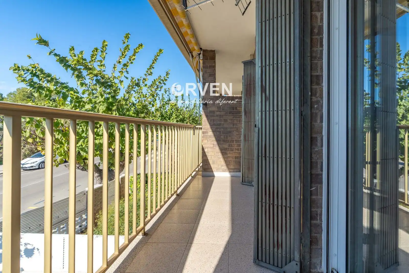 Terrasse von Einfamilien-Reihenhaus zum Verkauf in Tarragona mit Klimaanlage, Heizung und Terrasse