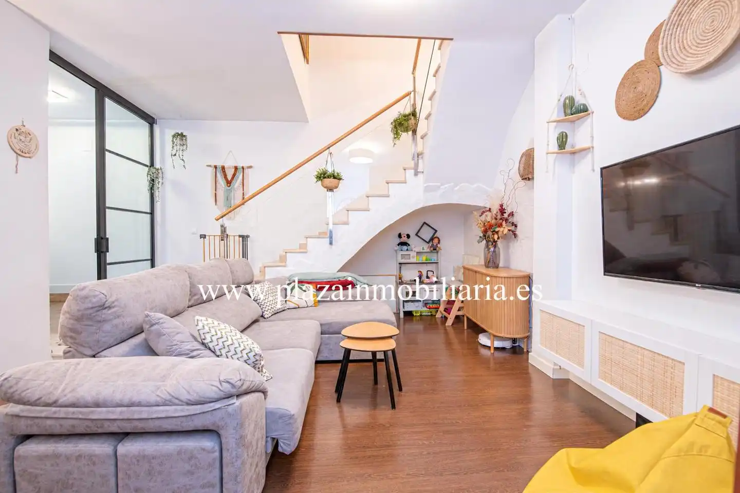 Flat with terrace for sale in Centro