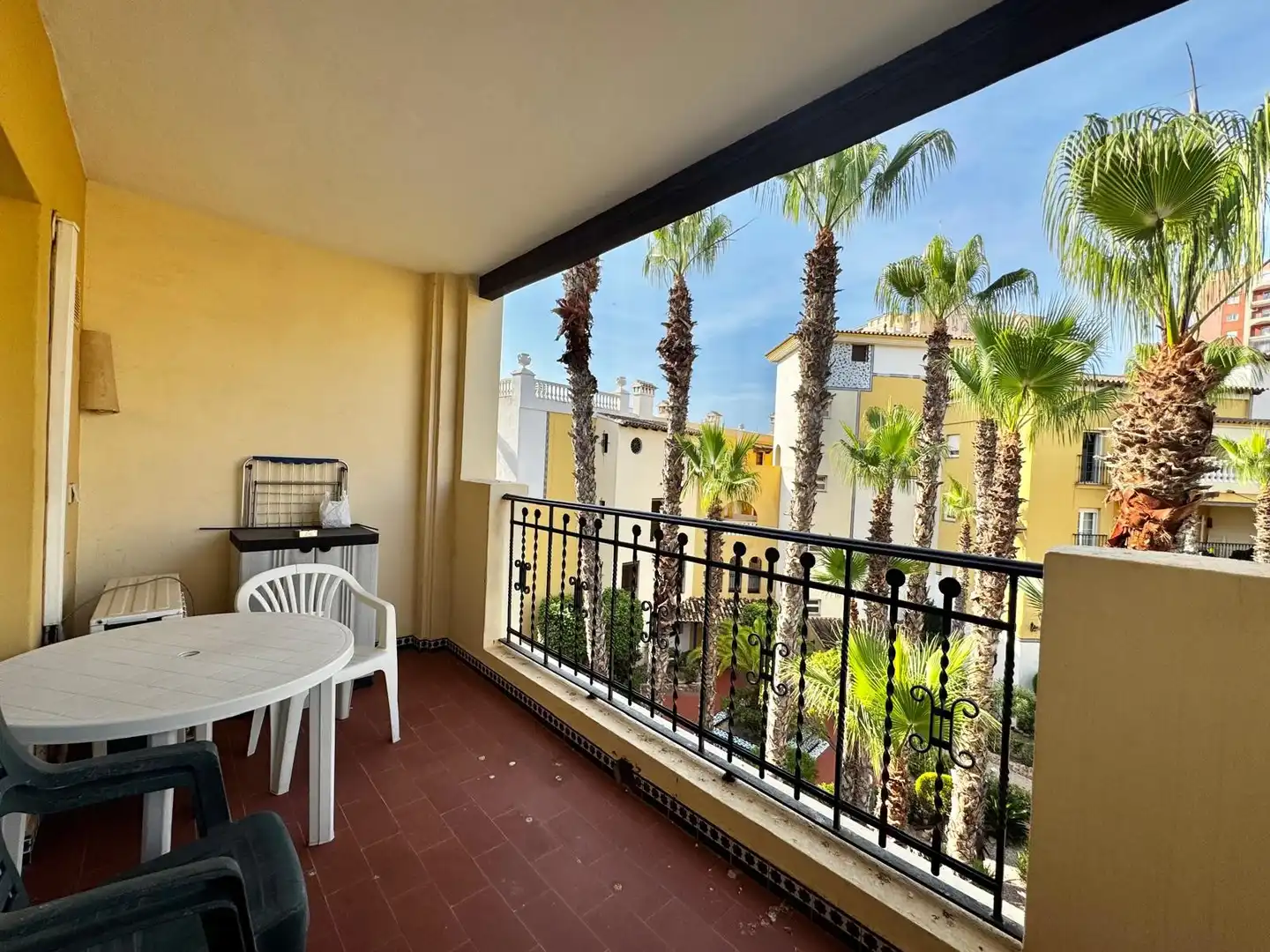 Terrassa de Apartament de lloguer en Torrevieja amb Aire condicionat, Calefacció i Moblat