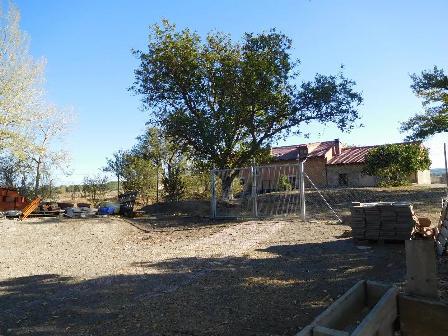 Houses for sale in Villazopeque  with Heating, Private garden and Storage room
