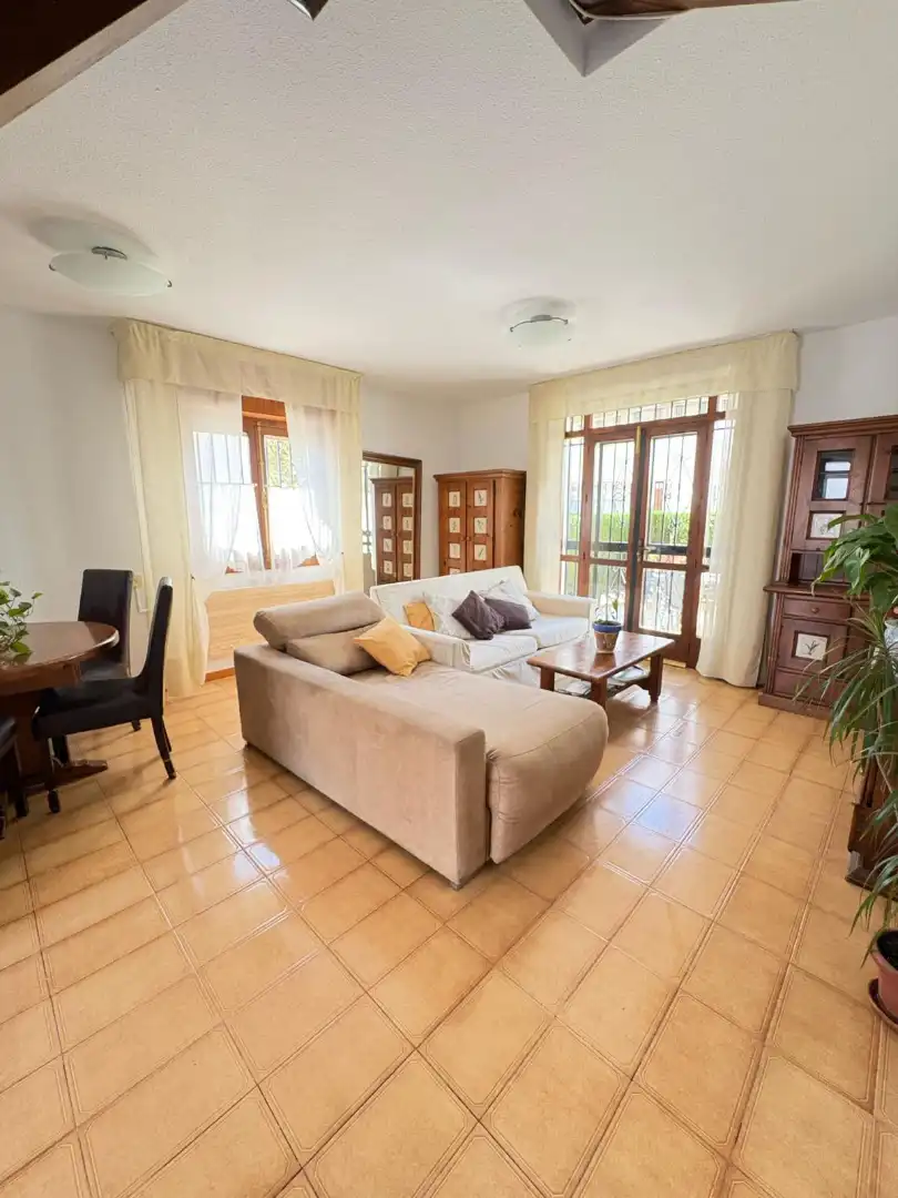 Detached homes for sale in Avenida Esperanto, 138, Centro Internacional