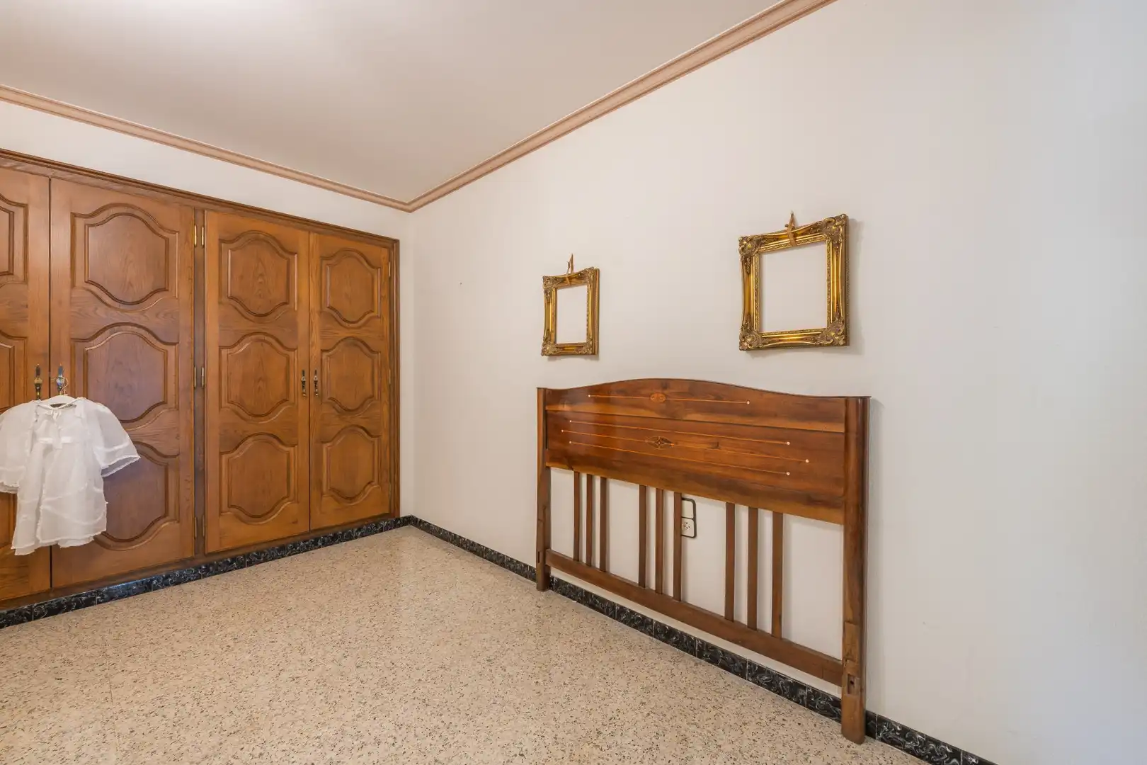 Country homes for sale in Tortellà  with Heating
