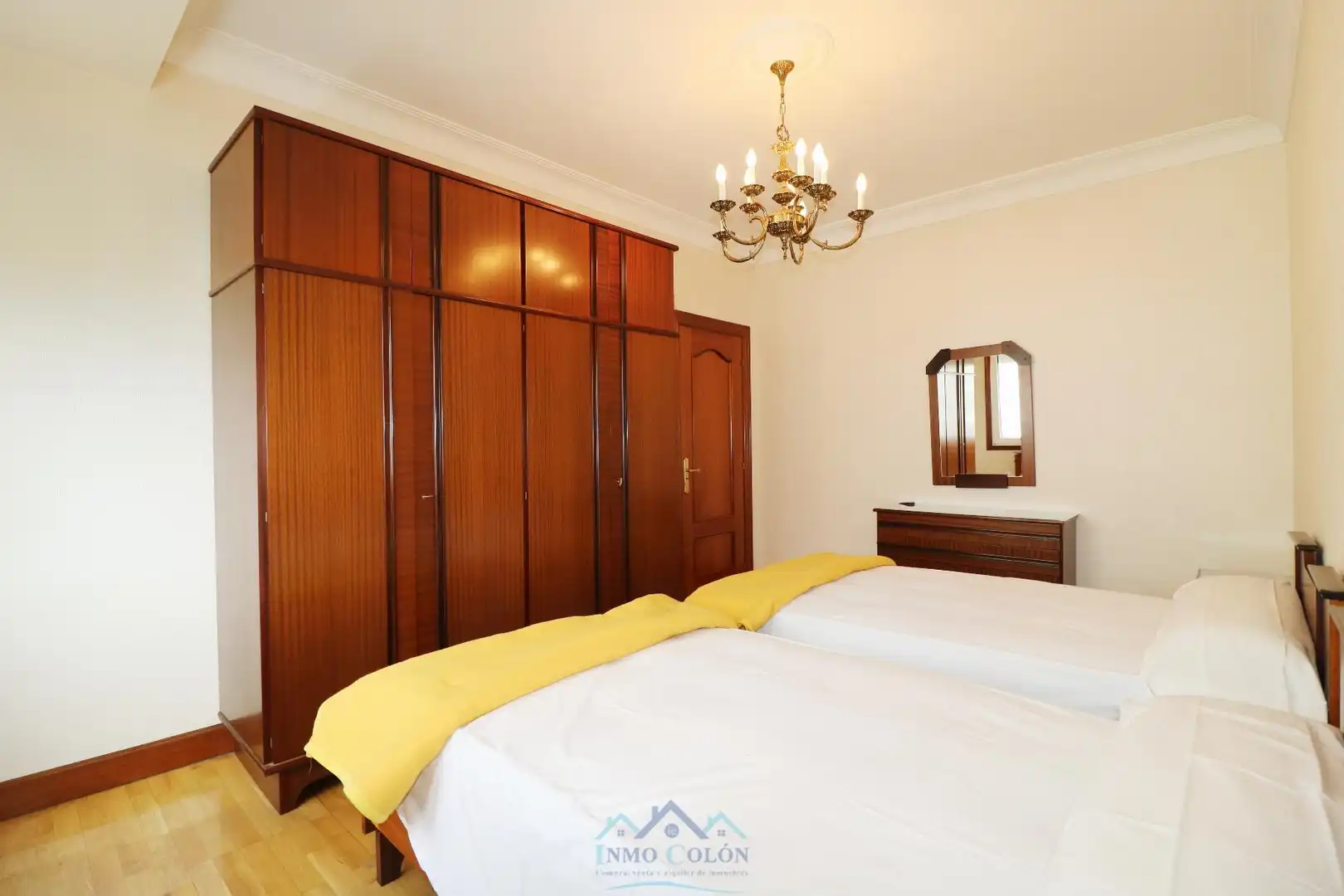 Habitación de Piso en venta en Irun  con Calefacción y Amueblado